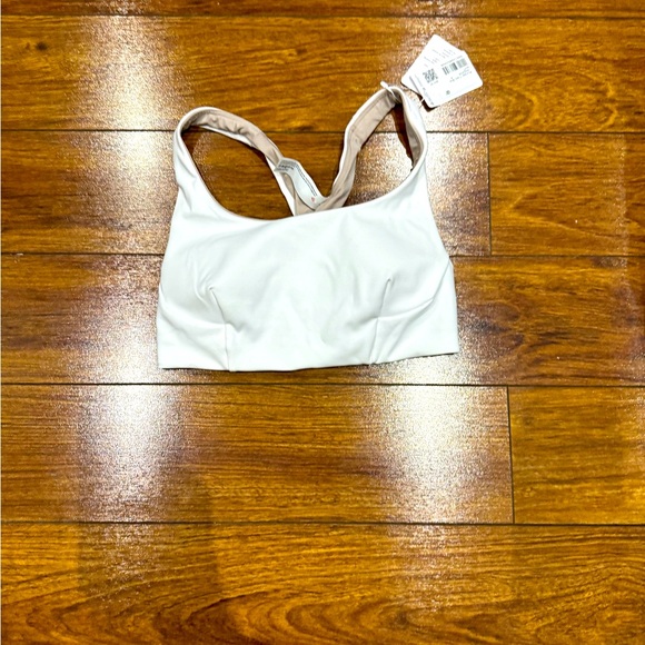 Lululemon sports bra - Picture 1 of 3